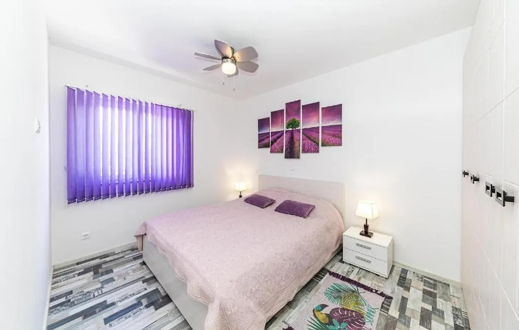 Holiday home Villa Mandarina Kastela