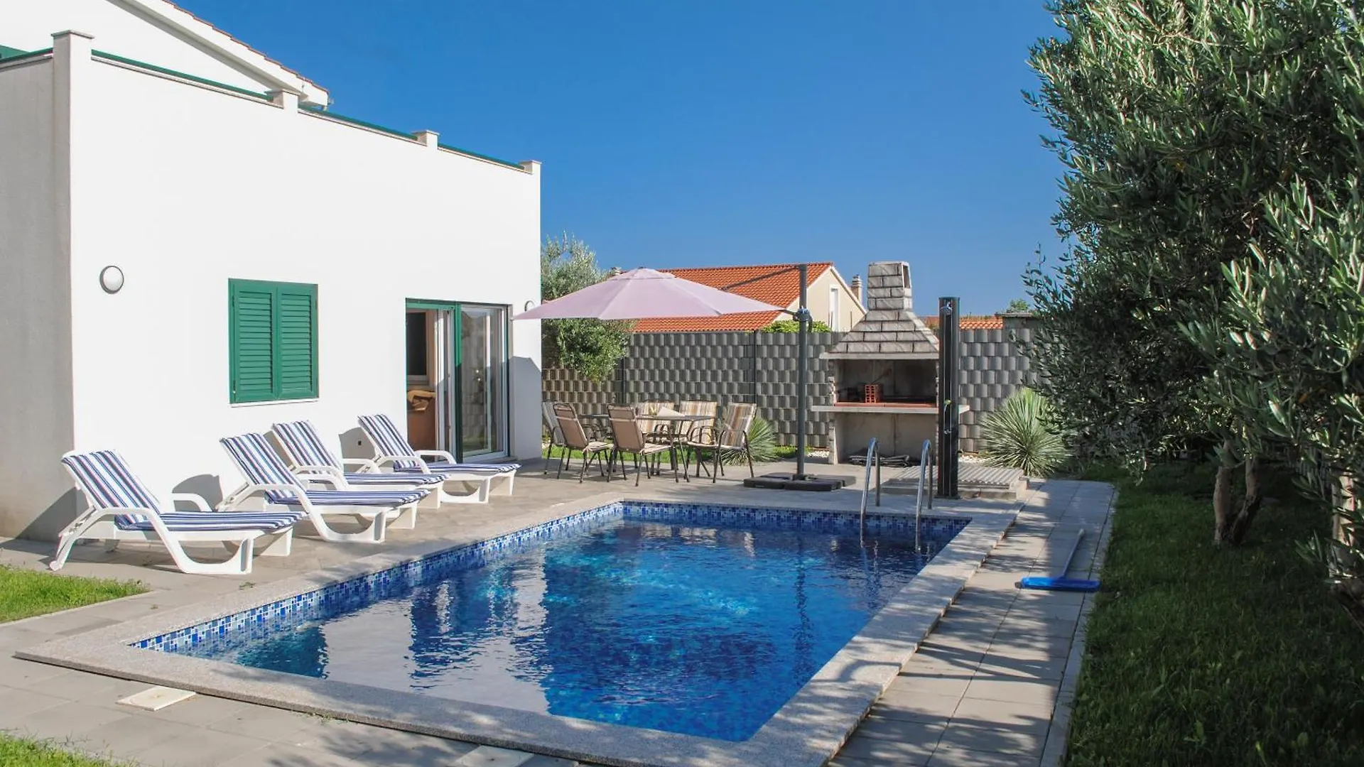 Holiday home Villa Mandarina Kastela