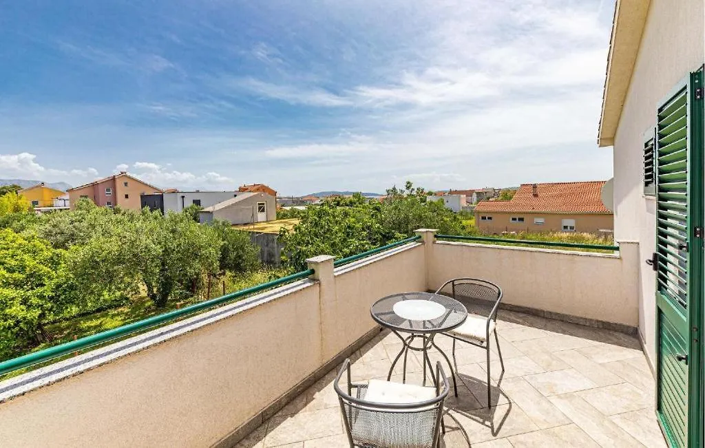 Villa Mandarina Kastela 0*,